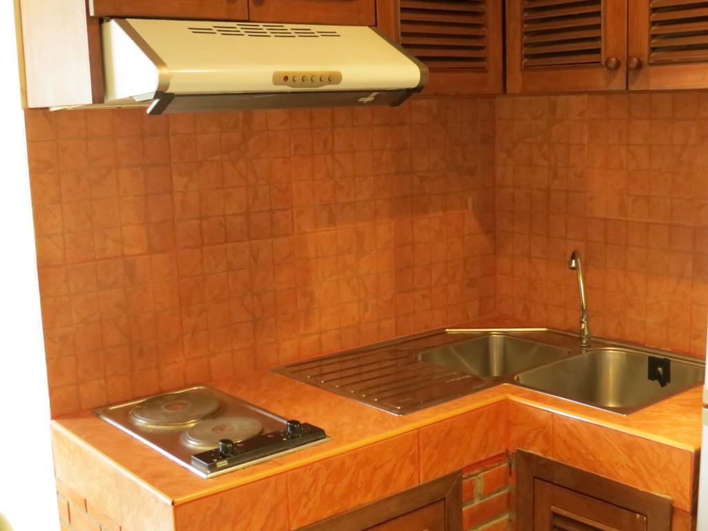 Jomtien Plaza Suite Apartments Camera foto