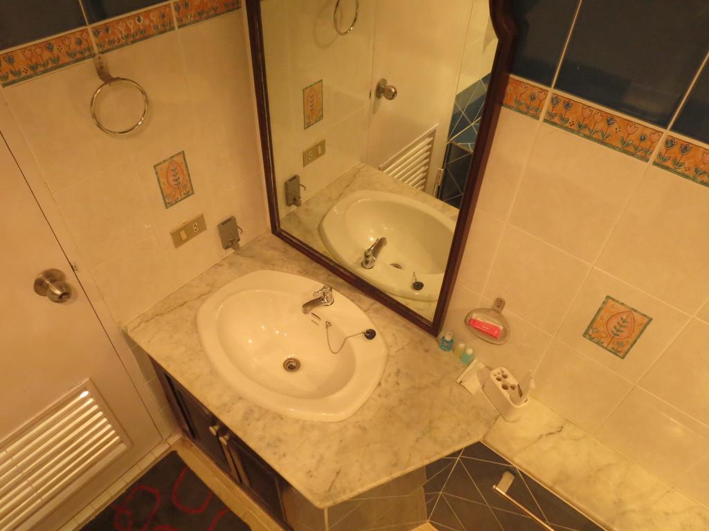 Jomtien Plaza Suite Apartments Camera foto