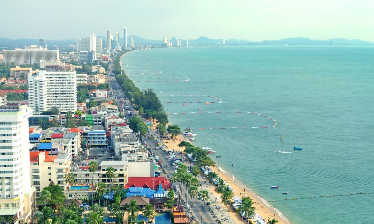Jomtien Plaza Suite Apartments Esterno foto